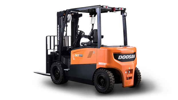 Xe nâng điện Doosan 4T (4 bánh)