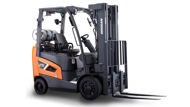 Xe nâng xăng/gas Doosan 3.3T